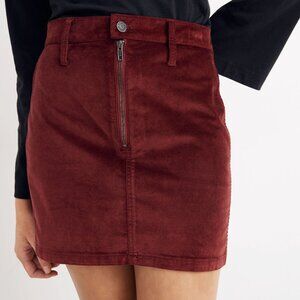 Madewell Stretch Velveteen Straight Zip Mini Skirt in Dark Cabernet